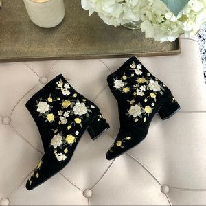 SOLD TopShop Floral Blossom Black Velvet Embroidered Boots 39